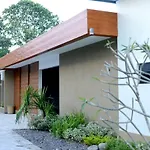 RedDoorz Syariah Plus near Banyuwangi Airport