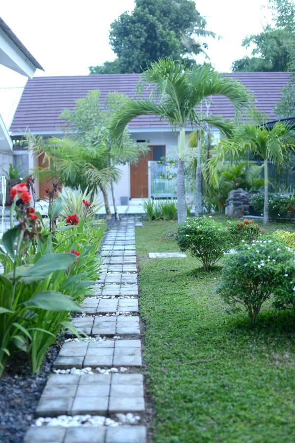 Reddoorz Syariah Near Banyuwangi Airport Homestay *