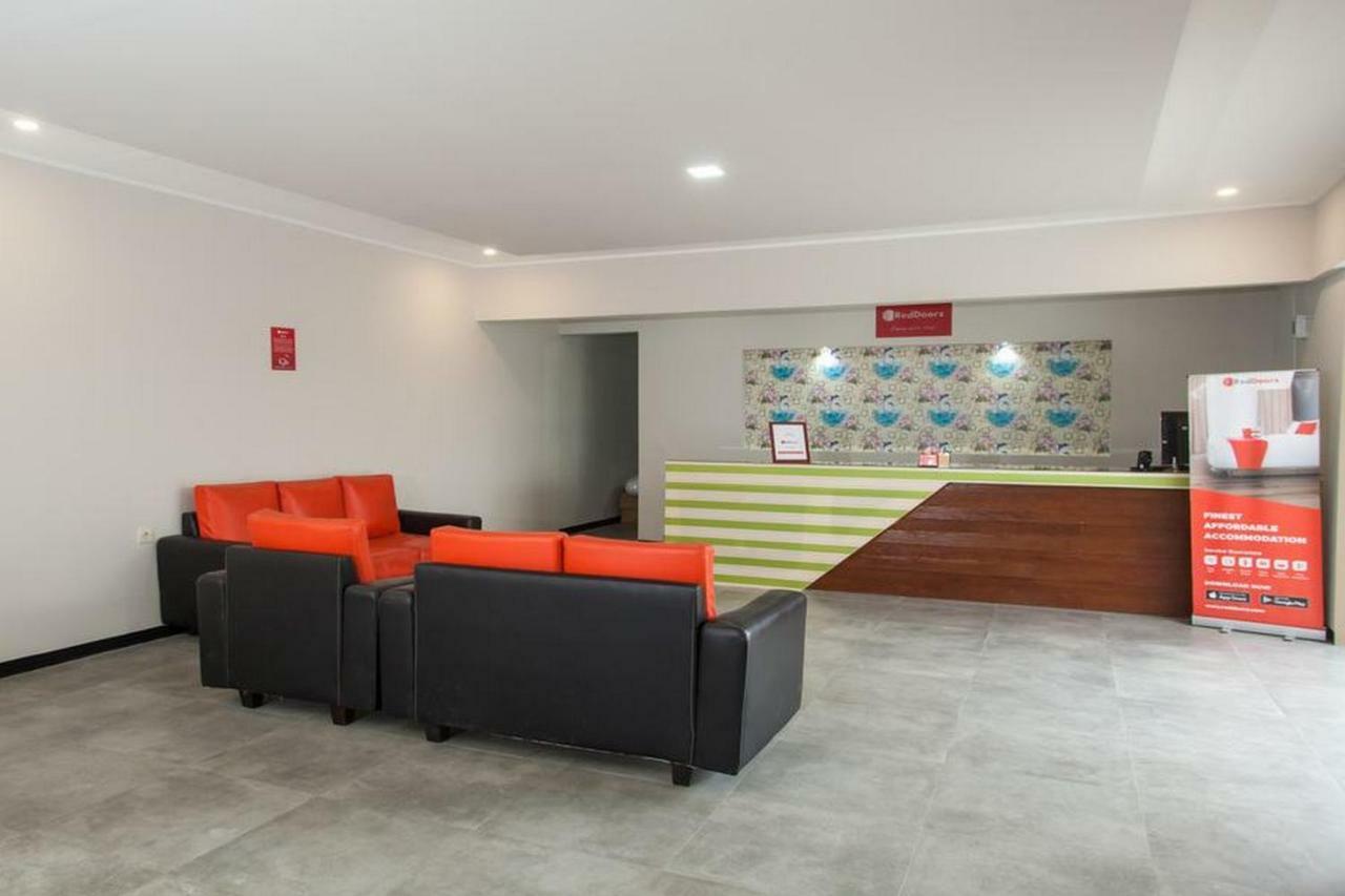 Reddoorz Syariah Near Banyuwangi Airport Homestay *